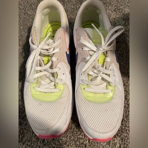 Women’s Nikes Air Max